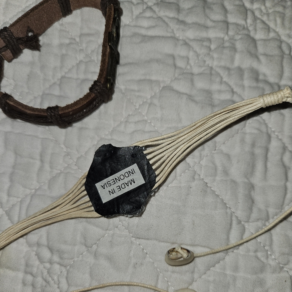⚠️Free bundle item- bracelet bundle - Picture 5 of 6